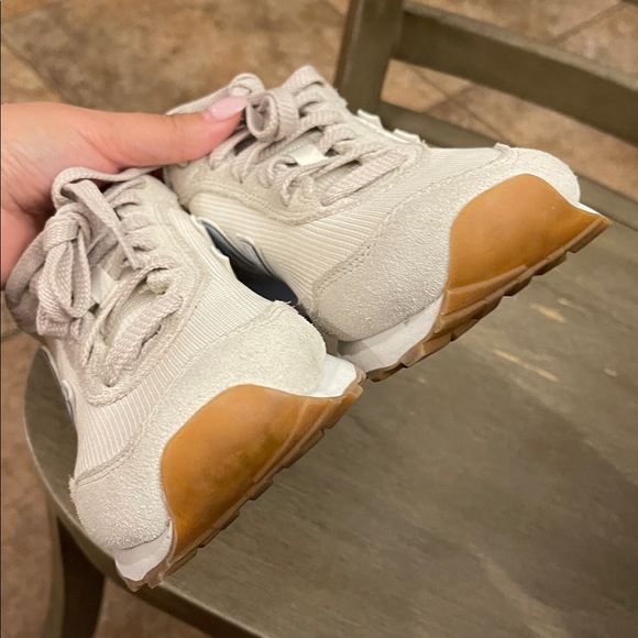 New Balance 515 Sneaker 8.5 Women’s - Picture 2 of 8